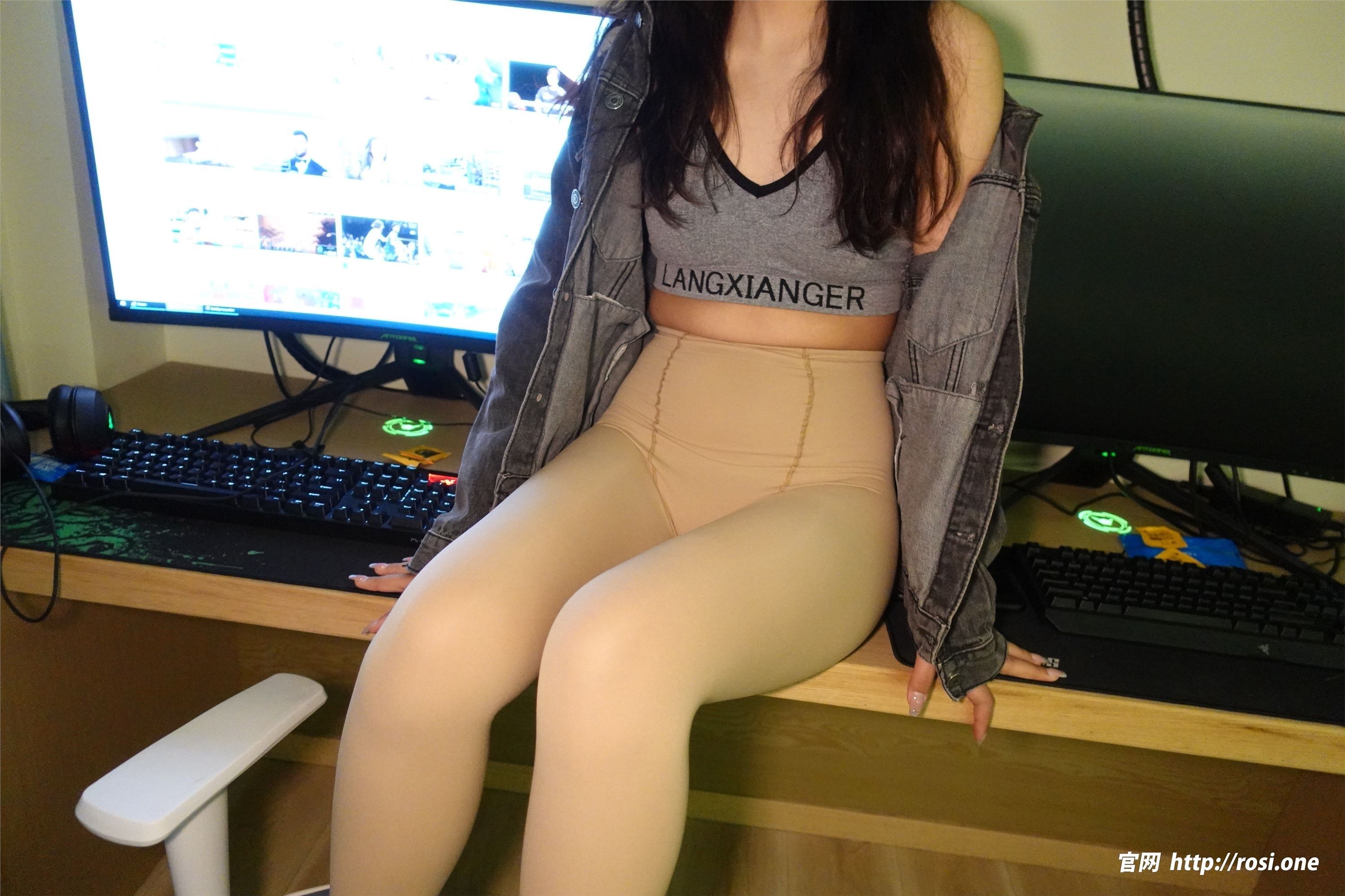 ROSI写真 2022.10.21 NO.3973